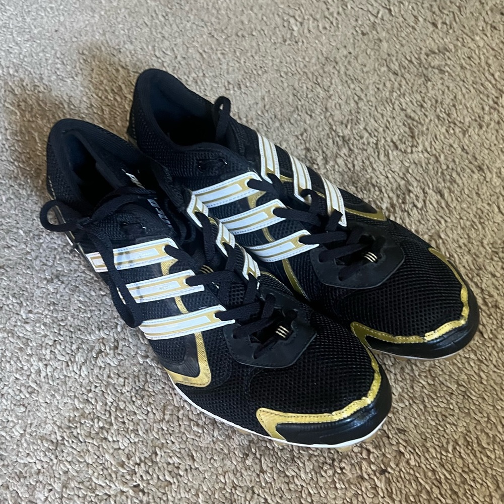 Men’s adult size 10.5 us track spikes cleats shoes like new with spikes/ wrench